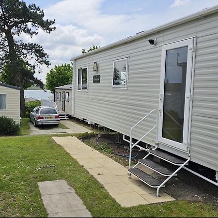 Hotel 46 Pine Ridge Poole Exteriér fotografie